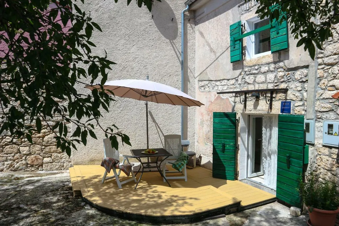 Invalgo Apartment Premantura