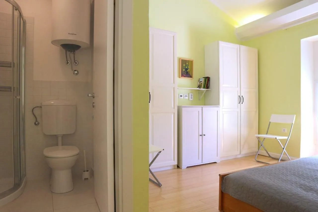 Invalgo Apartment Premantura Croatia
